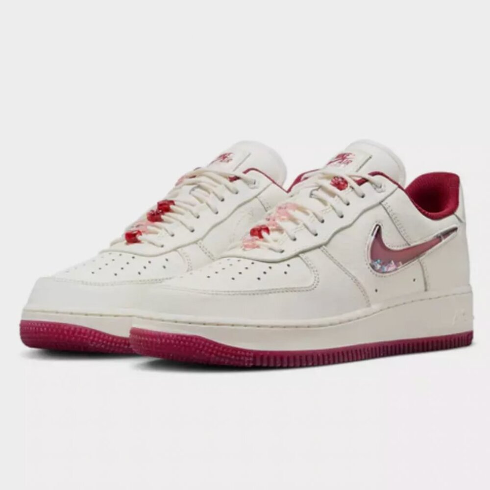 Nike Womens Nike Air Force 1 Low 'Valentines Day 2024' FZ5068-161 Size 9